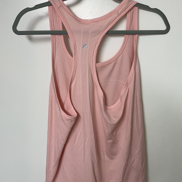 lululemon swiftly tank - Picture 3 of 3
